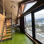 Holiday home Family Yablunytsya
