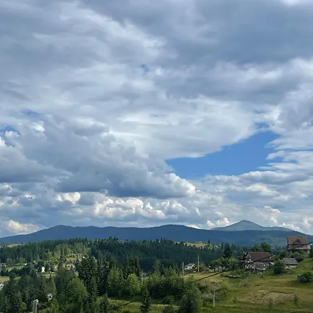 Family Holiday home Yablunytsya