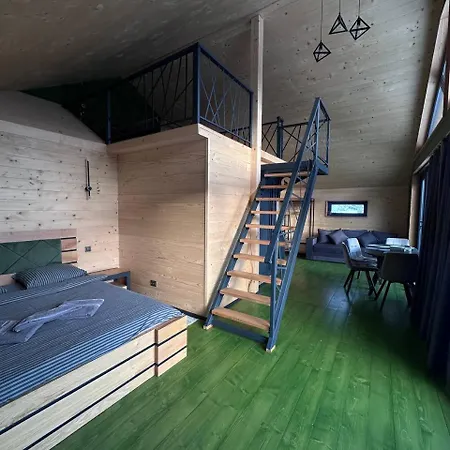 Holiday home Family Yablunytsya